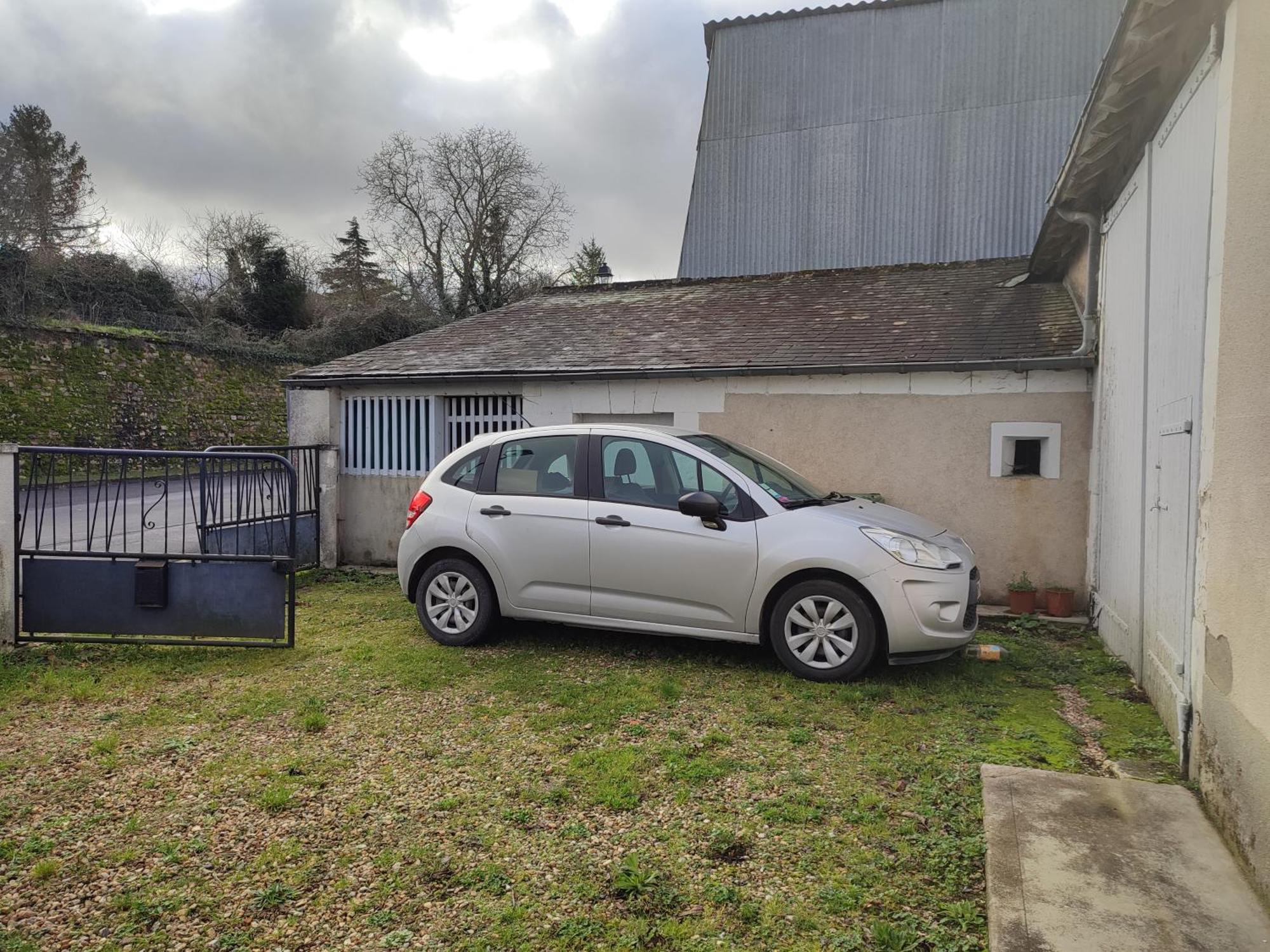 Maison Plain Pied, 2 Chambres, Longere Typique , Fraiche, Dans Bourg Avec Tous Commerces Luçay-le-Mâle Esterno foto
