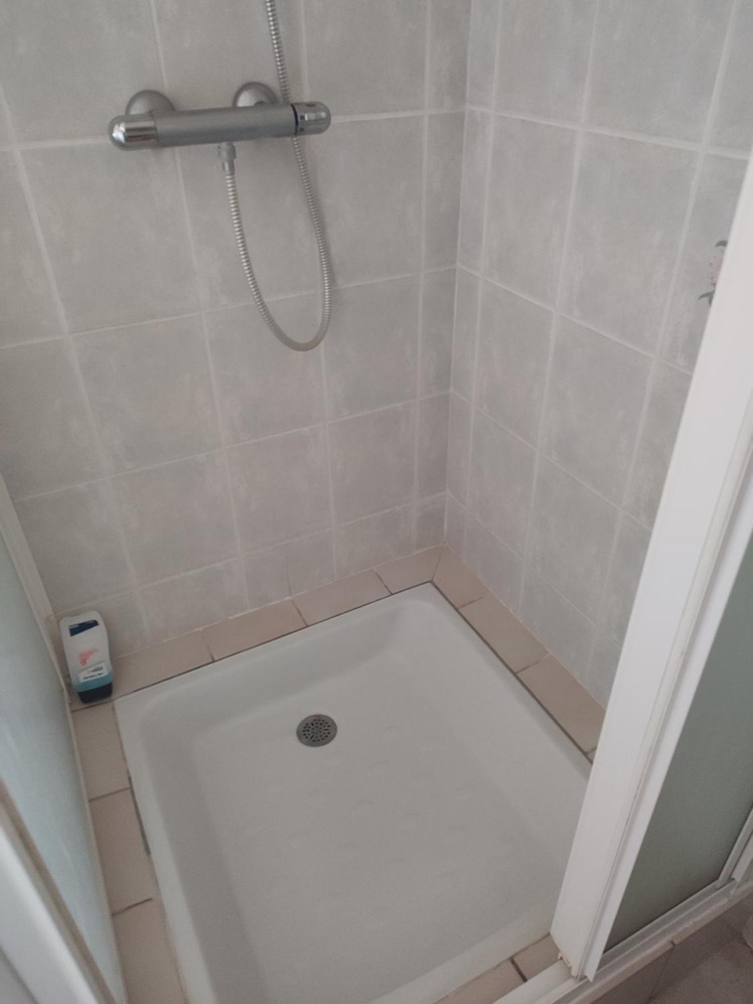 Maison Plain Pied, 2 Chambres, Longere Typique , Fraiche, Dans Bourg Avec Tous Commerces Luçay-le-Mâle Esterno foto