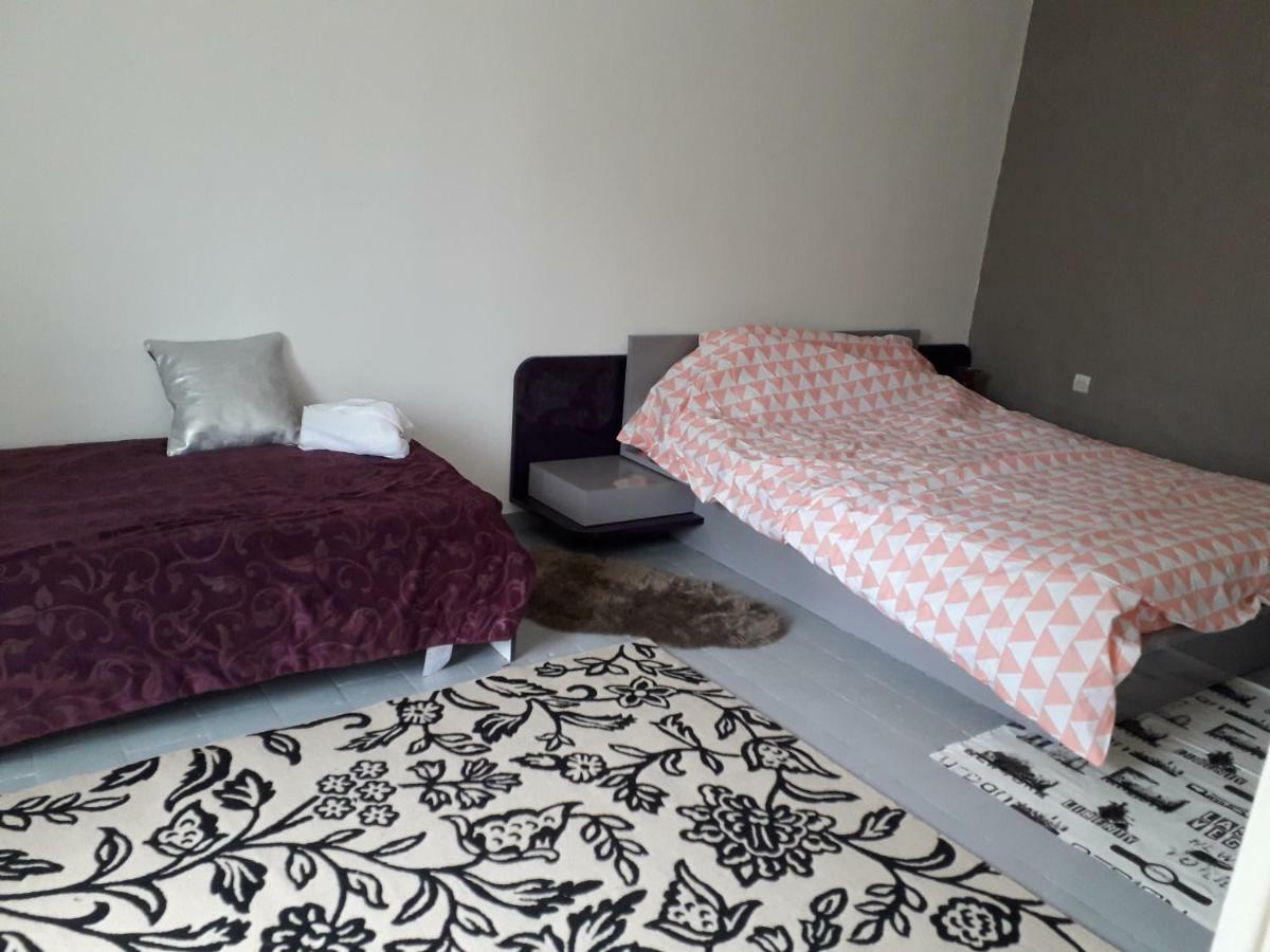 Maison Plain Pied, 2 Chambres, Longere Typique , Fraiche, Dans Bourg Avec Tous Commerces Luçay-le-Mâle Esterno foto